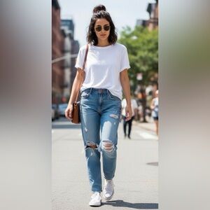 Zara Women's Distressed Slim Jeans  Blue size US6 Excellent used  condition